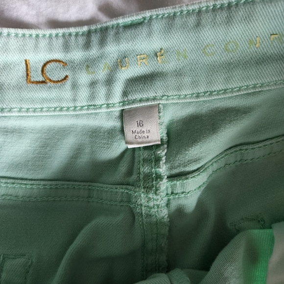 Lauren Conrad LC Mint Short - Picture 3 of 4
